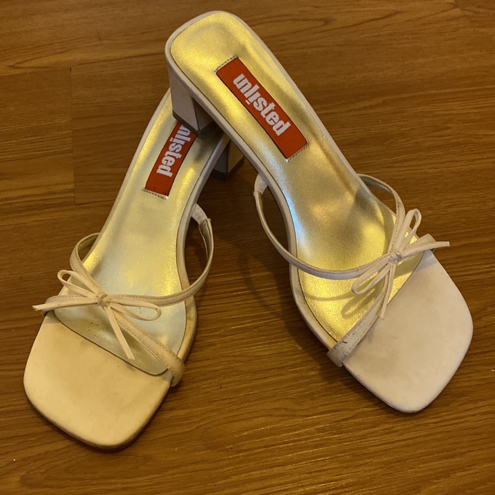 Unlisted cream fabric sandals, slip on, bow, size 6